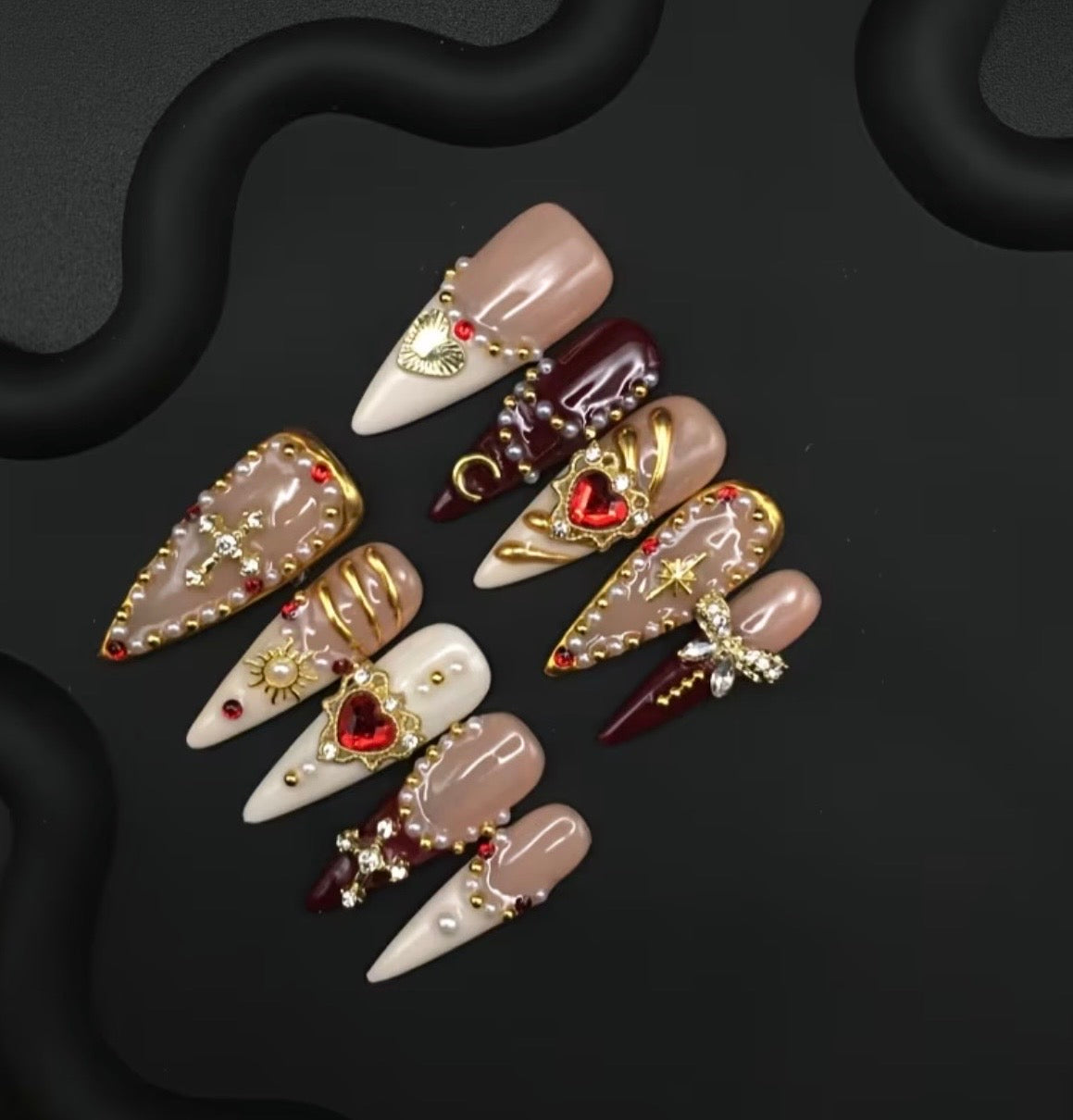 Royal Treasure Nails