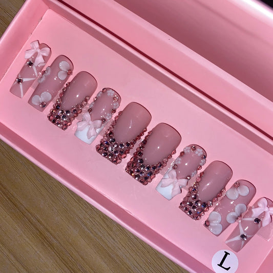 Leena Nails